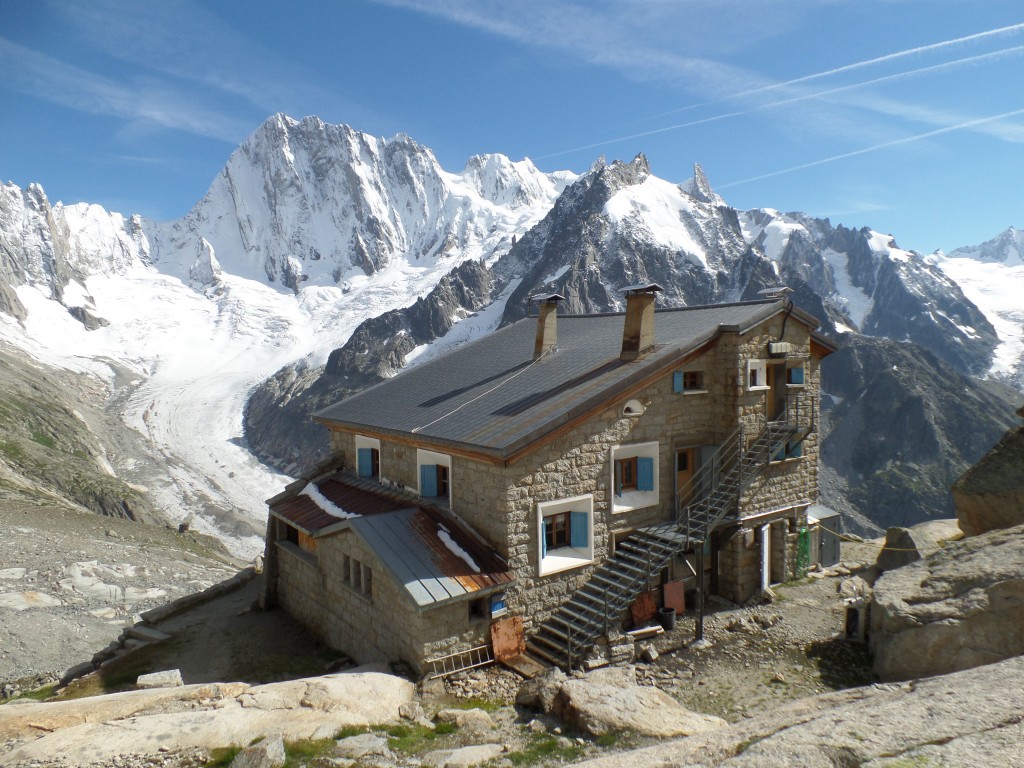 Die Couvercle Hütte im Mont Blanc Massiv