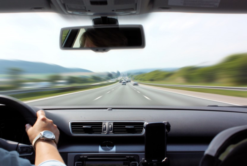 Musik zum Autofahren - Ideale Untermalung für Autofahrten auf der Autobahn  - Entspannt Auto fahren